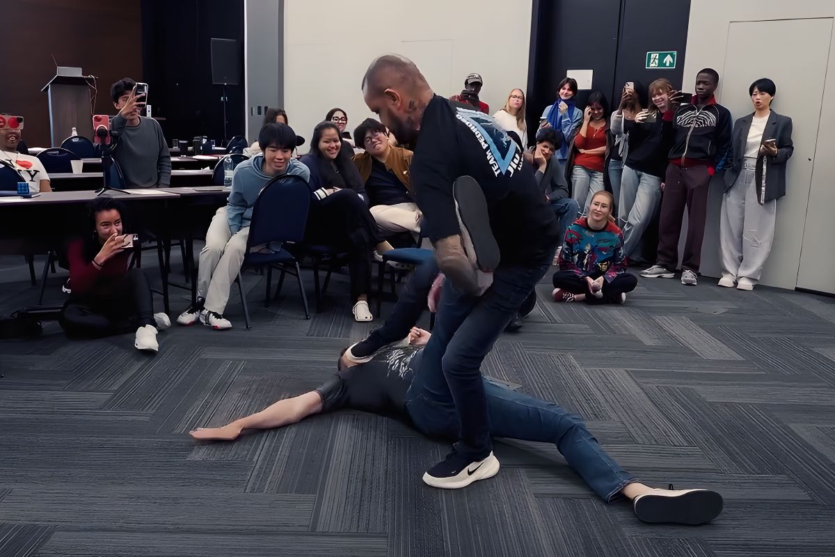 Leia mais sobre o artigo Aula Internacional de Defesa Pessoal com alunos da Baret Scholars